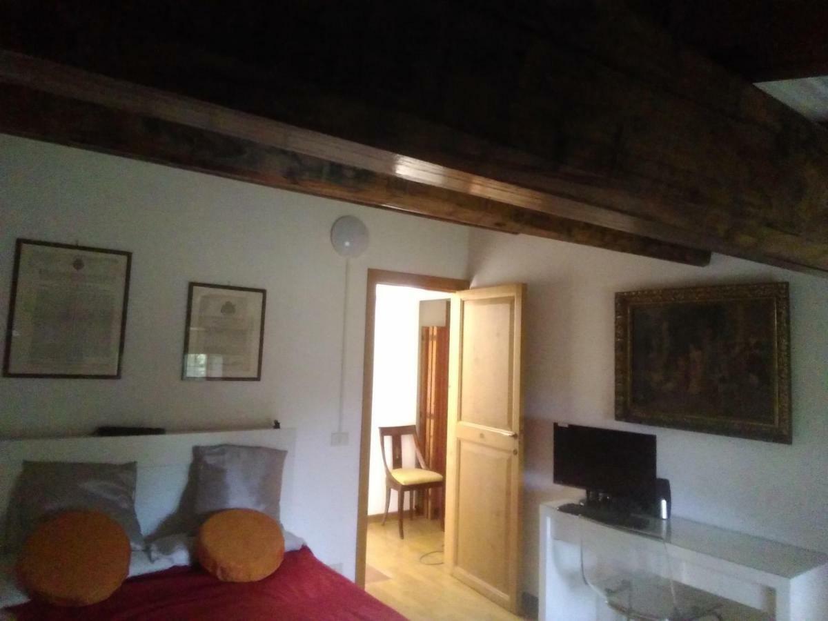 Baduerughe Pensionat Poggio Mirteto Eksteriør billede